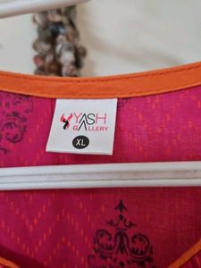 Elegant Pink Embroidered Kurta