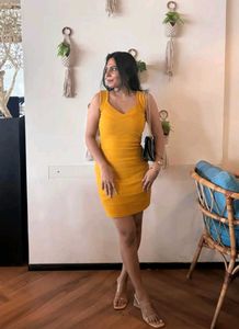 Chic Yellow Bodycon Mini Dress