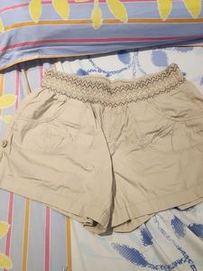 Cute Beige Shorts
