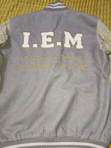Mustang Jacket with veracity