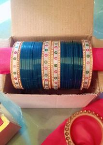 Green Elegent Chura Set