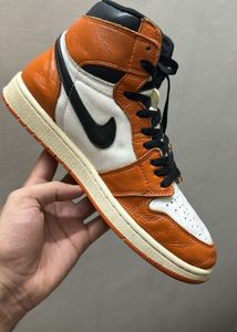 *100% AUTHENTIC* Air Jordan 1