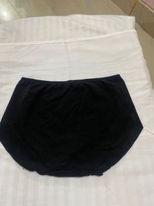 Black Innerwear with Lace Detail 24-28