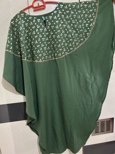 Geometric Yoke Design Crepe Kaftan