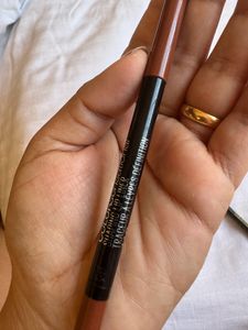 Combo Maybelline Newyork Kajal &amp; Shaping Lipliner