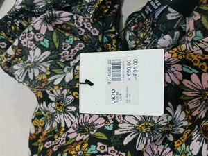 DOROTHY PERKINS Floral Backless Dress with Slit