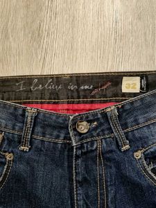 Ma2564 Youthopia jeans waist 32 inches
