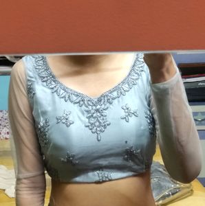 🎉🎉SALE PRICE DROP🎉🎉    Silver lehanga