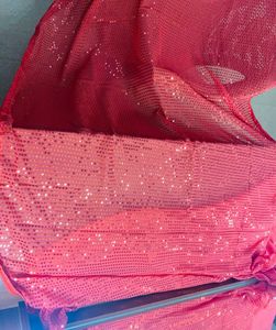 🩷coral peachish pink Sequin saree🩷