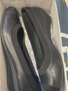 Black Belly With Small Heel