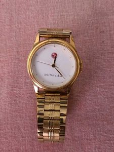 Lamex gold Watch for ladies(need cell replace)