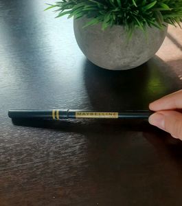 Maybelline Colssal Kajal&amp;My Glamm Lipstick Combo
