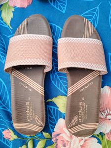 4 Pairs: Ladies&#39; Slides Bundle