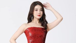 Red Sequin Strapless Top