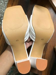 GNIST White Block Heels