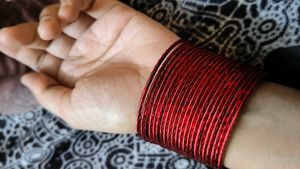 Red Metallic Bangles