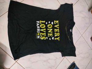 Fashionable Black T-Shirt