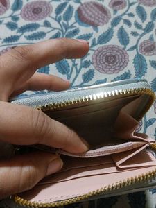 I M Selling This Bag...it,s New For Woman Handbag