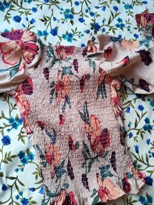 Floral Smocked Puff Sleeve Top