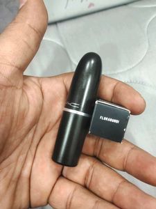 MAC Lipstick Shade (FloraBundi)