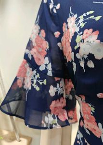 beautiful floral dress ,size M/L