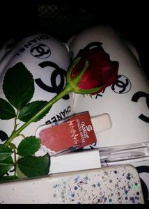 Chanel Luxuries Tracks