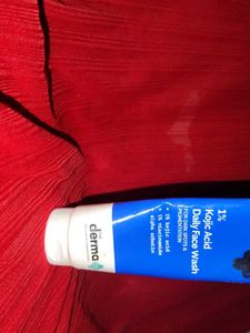 The Derma Co Face Wash