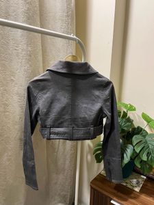 Stylish Gray Cropped Jacket