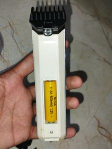 NOVA PROFESSIONAL TRIMMER WORKING CONDITION