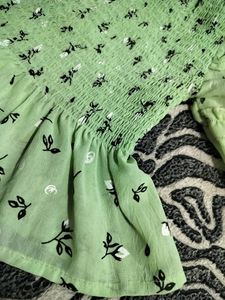 Pista Green Crop Top