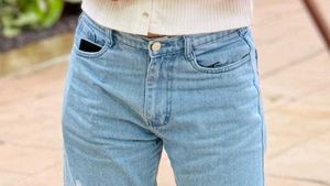 Light Wash Denim Jeans