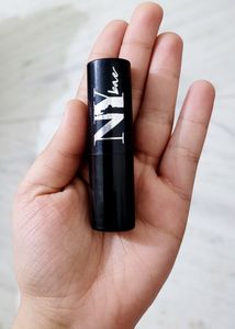 NYBae 🔥❗️Free❗️Ruby Red Shade 💄 😍 ✨️