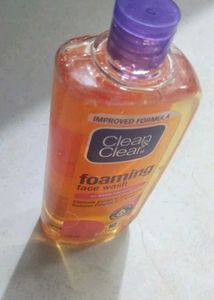 Clean &amp; Clear Foaming Face Wash