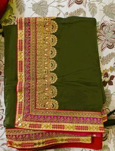 Elegant Green Saree With Blouse