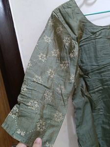 Kurta Pant Set With Dupatta