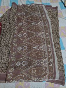 Geometric &amp; Motif Print Saree with Intricate Pallu