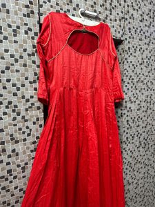 Flayerd Suit Floor Touch