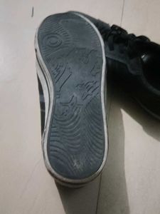 Red Tape Black Casual Shoes