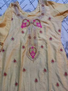 💛Shalwaz Suit