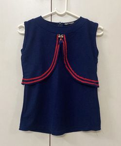 Chic Navy Sleeveless Top with Red Detailing