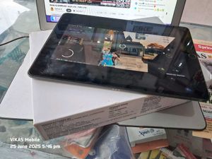Apple iPad - Excellent Condition!
