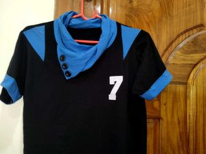 Stylish Black &amp; Blue T-Shirt
