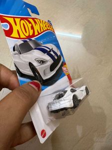 Hot Wheels Porsche &amp; Viper Set