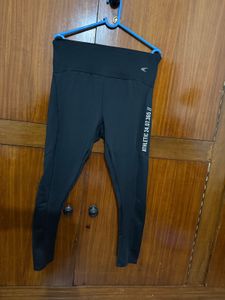 Performax Typographic Print leggings
