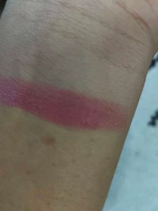 Huda Beauty Love Lipstick