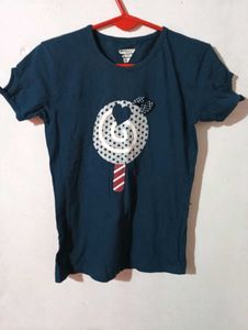 Girl's T-shirt