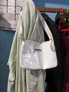 Elegant White Shoulder Bag