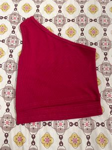 💖 Pink One Shoulder Crop Top – Cut-Out Style