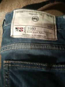 jeans