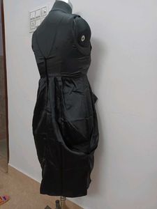 Elegant Black Sleeveless Dress